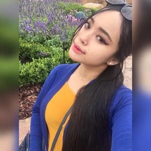 Meet your Posher, Ivy